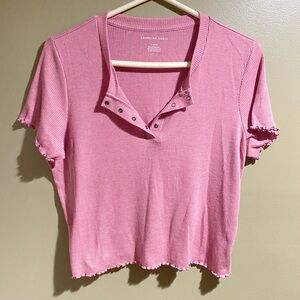 American Eagle ribbed knit, cropped tee. Size L. Mauve pink.
